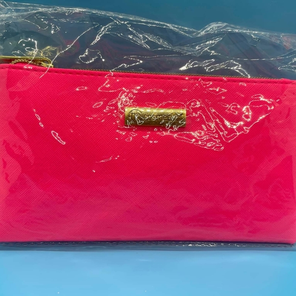 Neon Pink 6-Piece Brush Set with Bag Discontinued - Picture 6 of 7